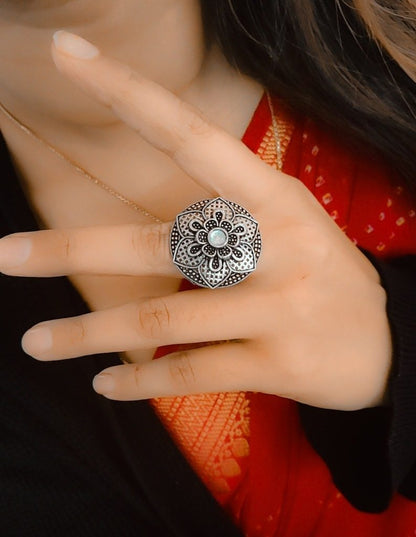 Designer Made Silver Plated Round Oxidised Stone Work Rings