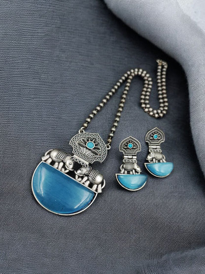 Silver Replica Elephant Monalisa Stone Necklace Set